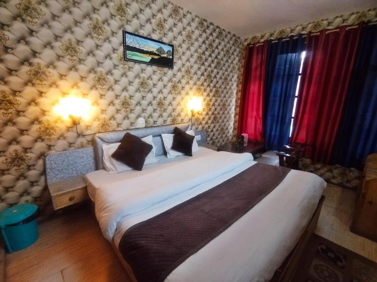 Hotel Gilbert Mountain View Manāli Eksteriør billede